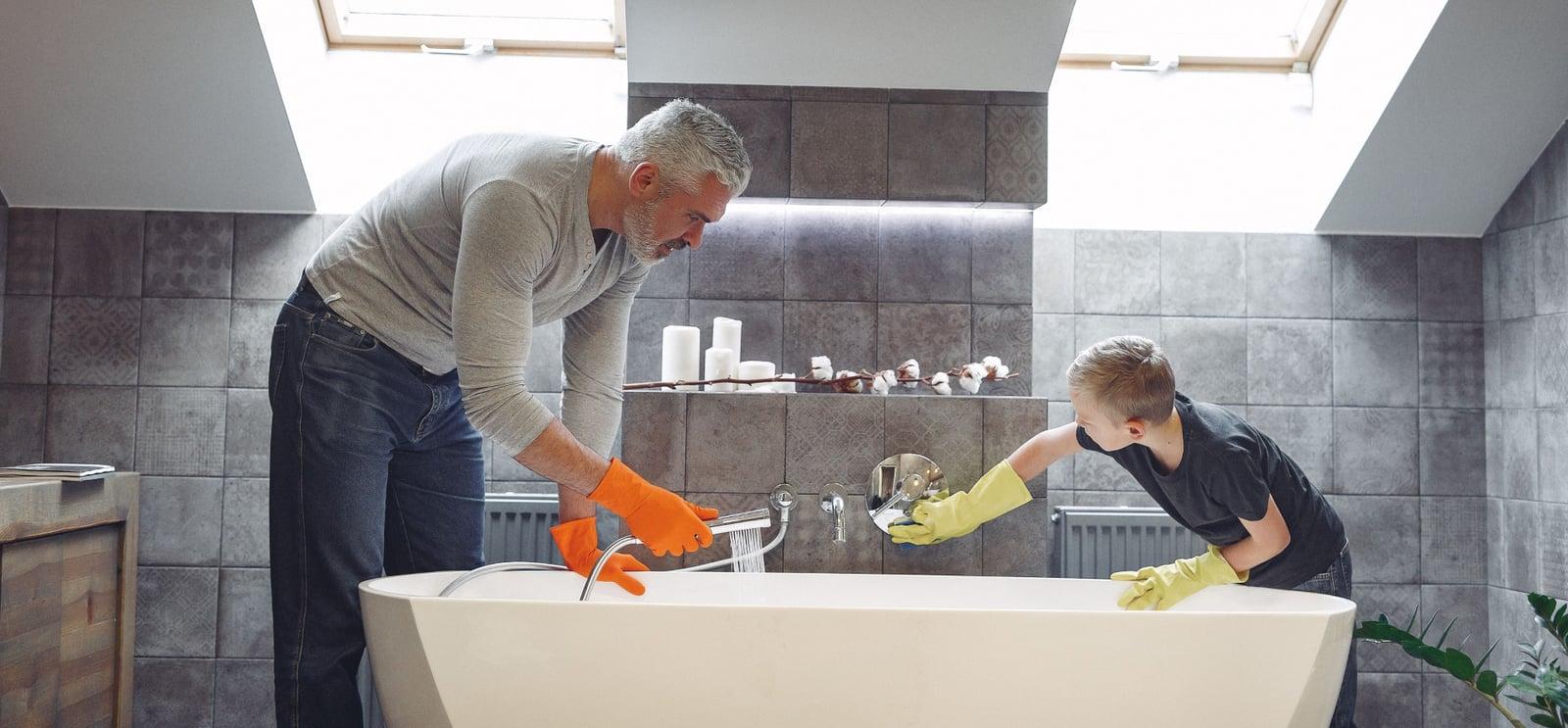 Foreign caregiver and cleaner working under domestic services in Türkiye
